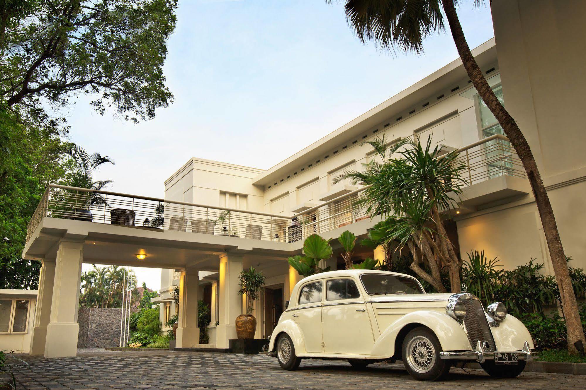 The Shalimar Boutique Hotel Malang Kültér fotó